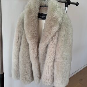 GORSKI Plush Cream Teddy Jacket